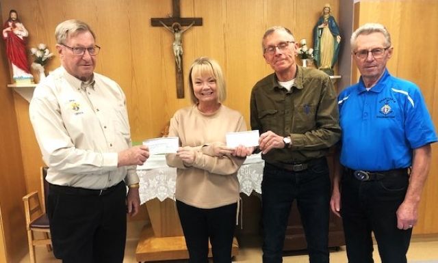 Macklin Council #5474 and Denzil Council #3920 Present Their Incentive Cheques 1 Macklin Council #5474 and Denzil Council #3920 Present Their Incentive Cheques